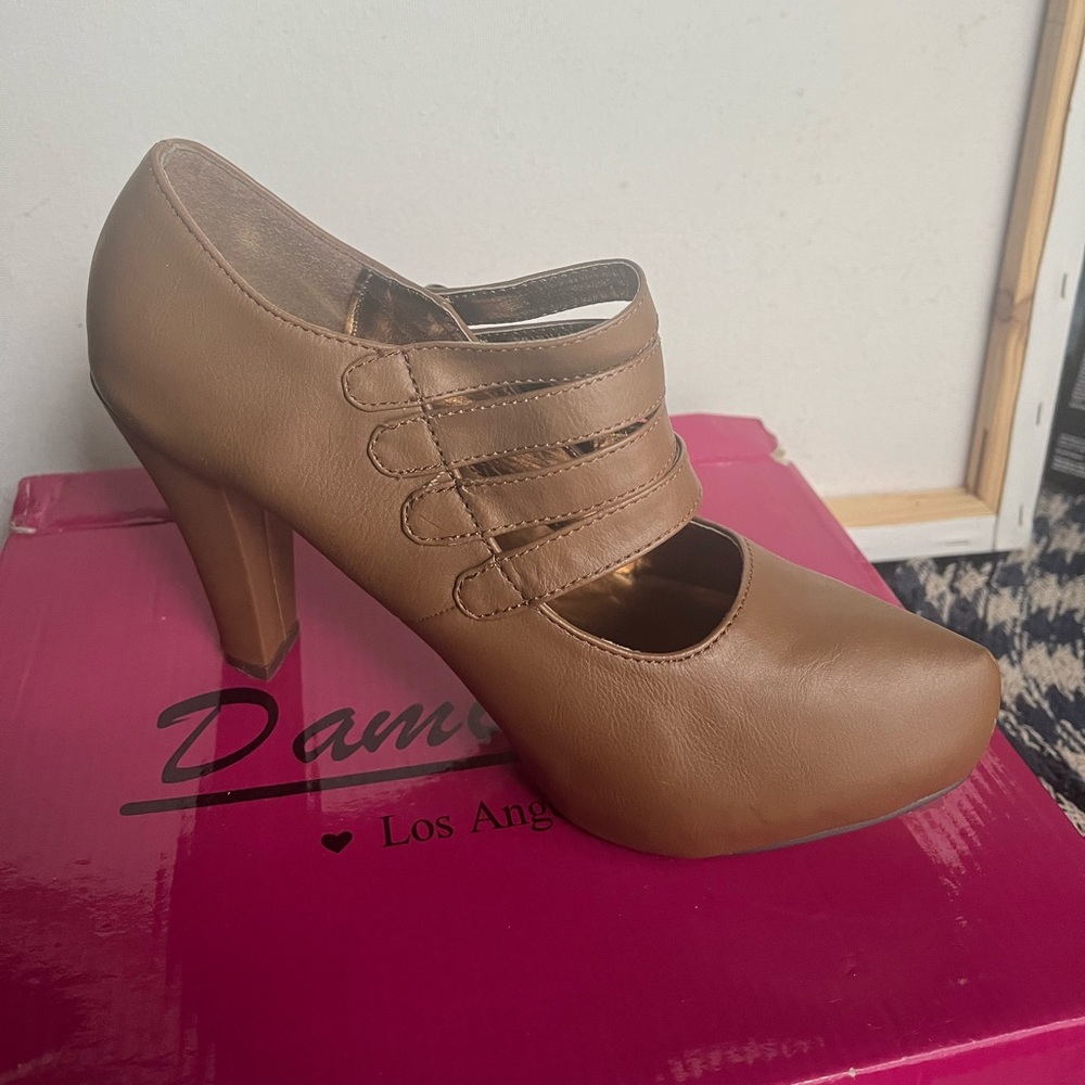 Cognac heels — good condition